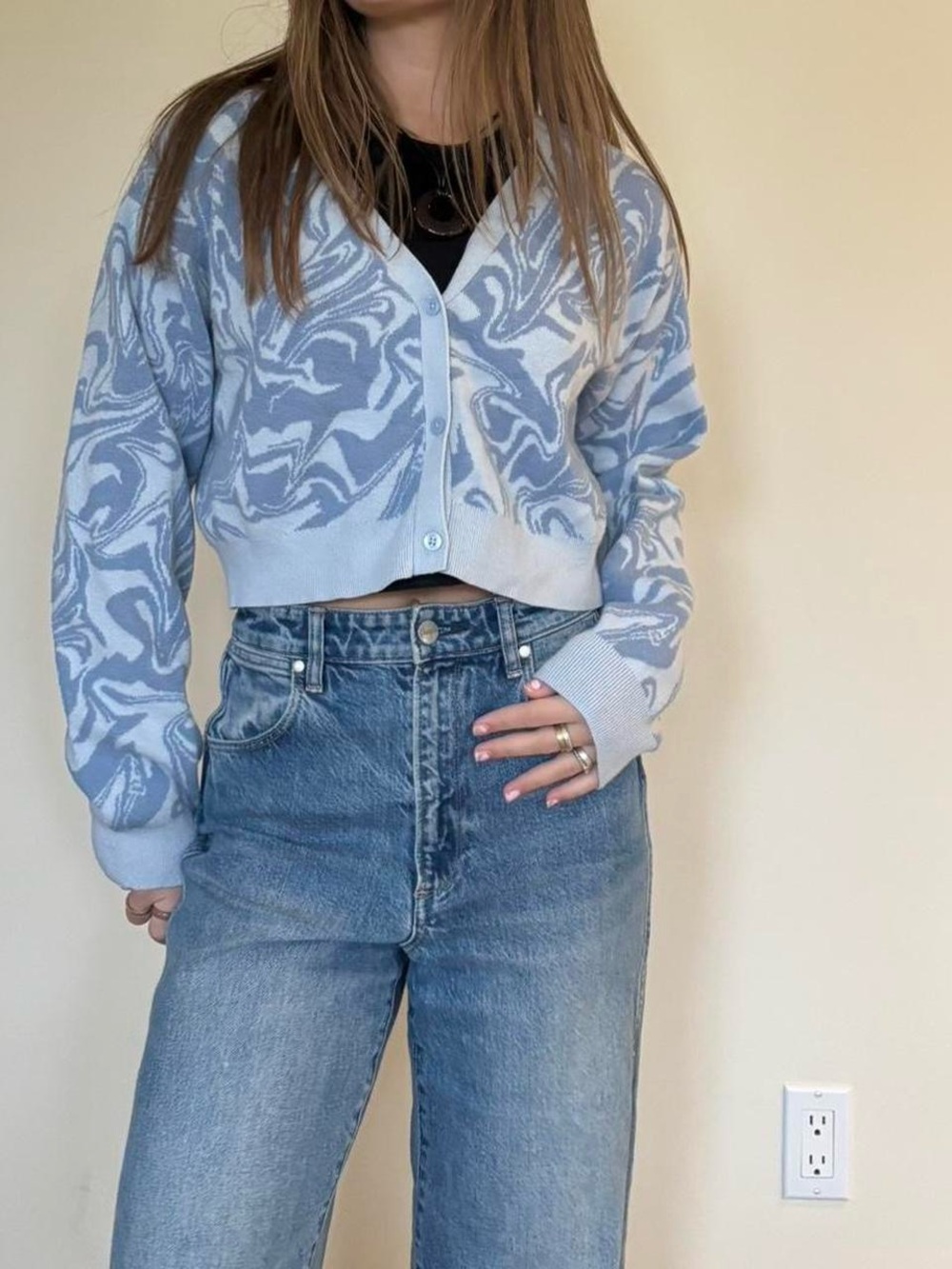 La Hearts Light Blue and White Marble Cropped Cardigan